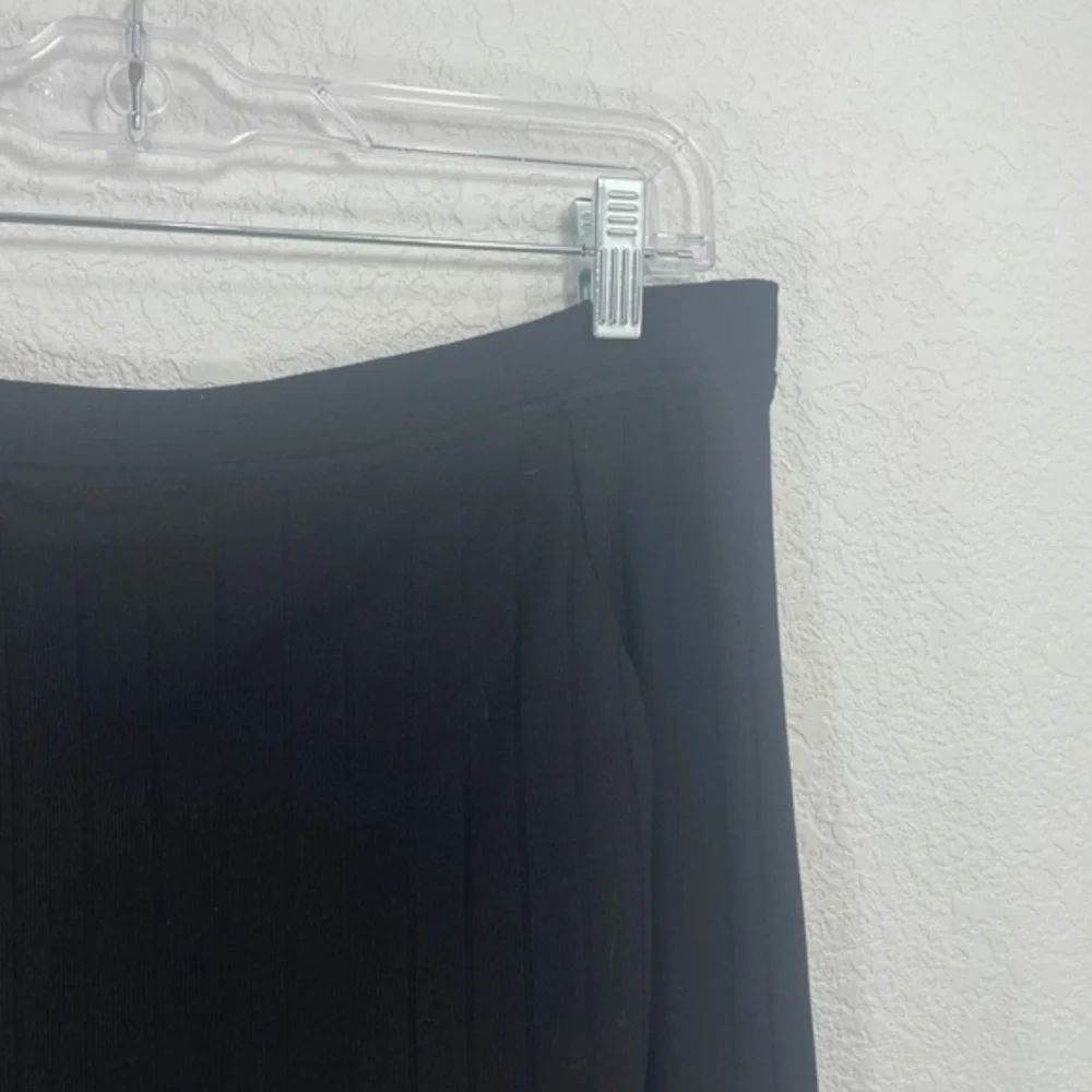 Bridge Ribbed Button Thong Bodysuit - Picture 4 of 5